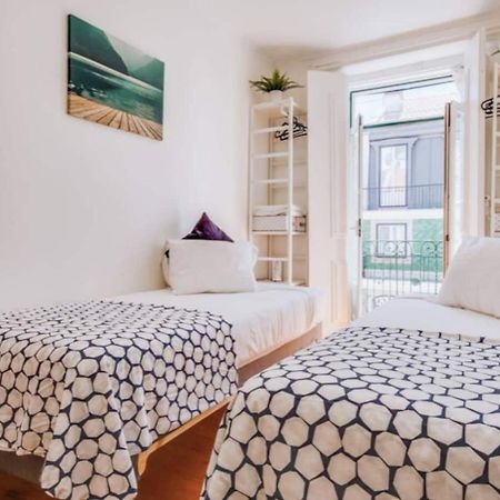 3 Bedroom Apartment In Baixa With River View リスボン エクステリア 写真