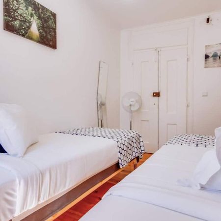 3 Bedroom Apartment In Baixa With River View リスボン エクステリア 写真
