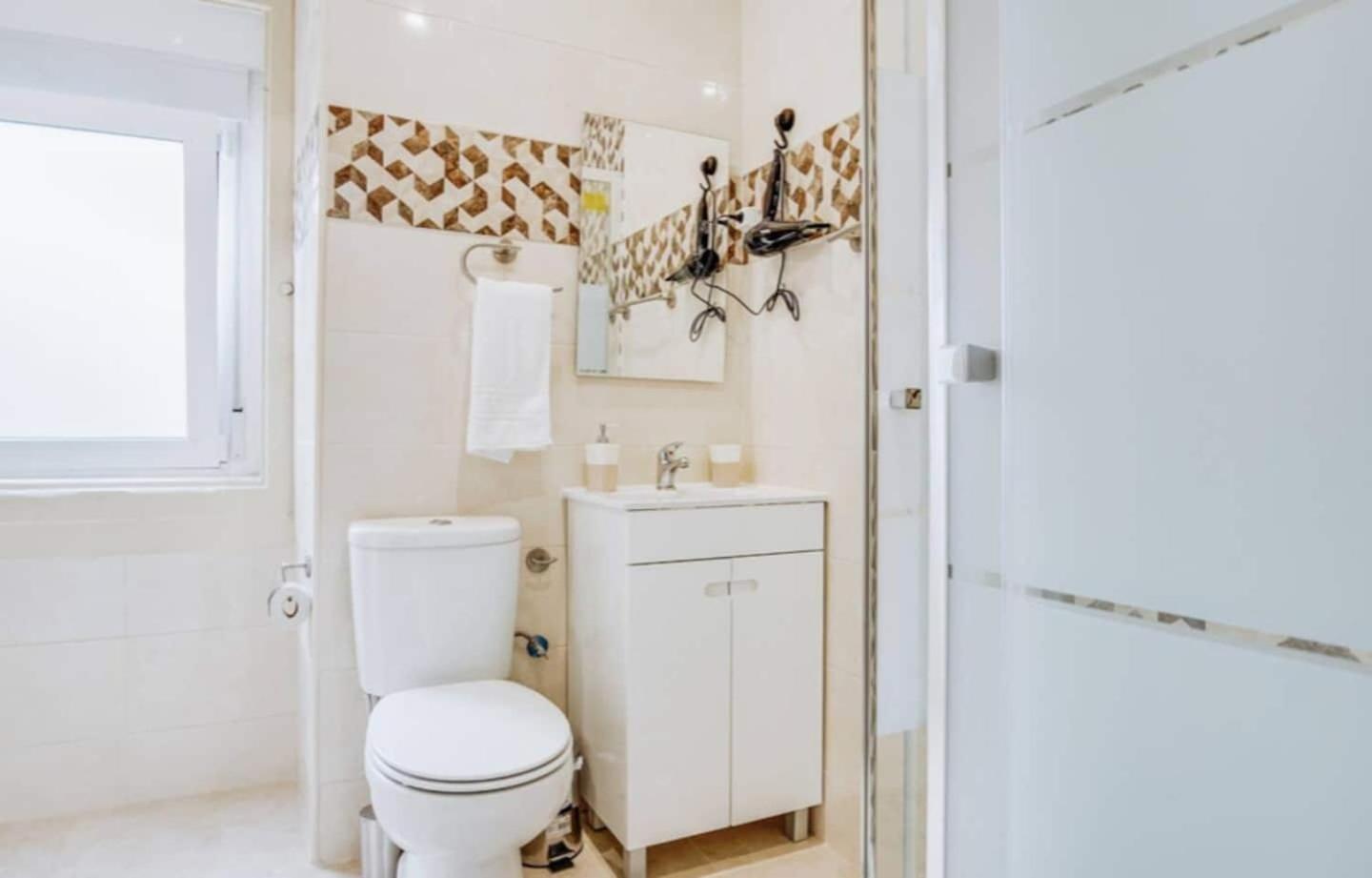 3 Bedroom Apartment In Baixa With River View リスボン エクステリア 写真