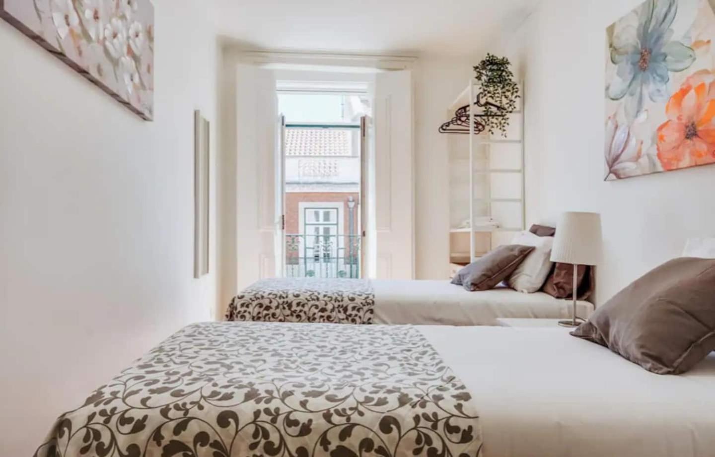 3 Bedroom Apartment In Baixa With River View リスボン エクステリア 写真